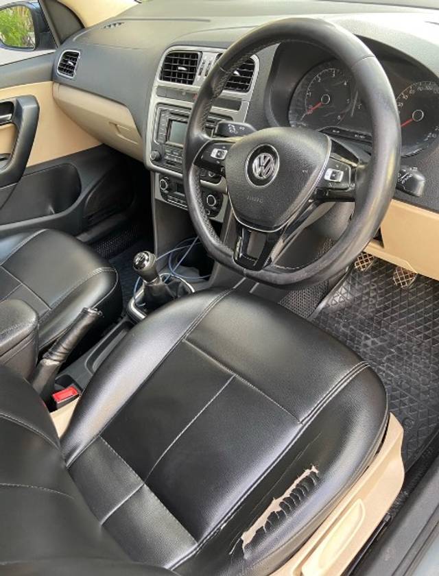 https://images10.gaadi.com/usedgaadi-sellcar/UsedCar/3bb74180-188f-44f0-a4f4-7c5133146233/c7ea7529-2150-4e3a-bc63-6f8213976511.jpeg?imwidth=6402