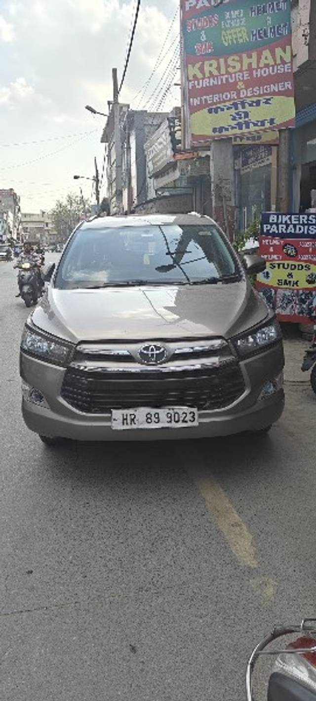 https://images10.gaadi.com/usedgaadi-sellcar/UsedCar/3c490447-2349-4c44-8fbf-47932790f338/84f68c31-dc71-43c8-a2a6-451f63e921f1.jpeg?imwidth=6400