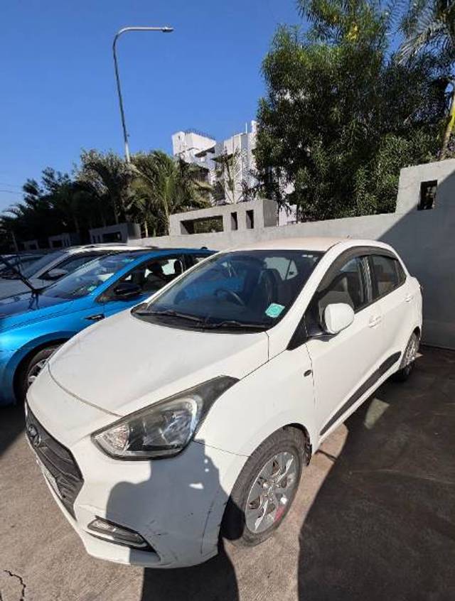 https://images10.gaadi.com/usedgaadi-sellcar/UsedCar/3c7625b1-67e8-4d77-8926-d5a2a39a7082/5443d475-c0e9-4950-81d3-dc47a021cf28.jpeg?imwidth=6400