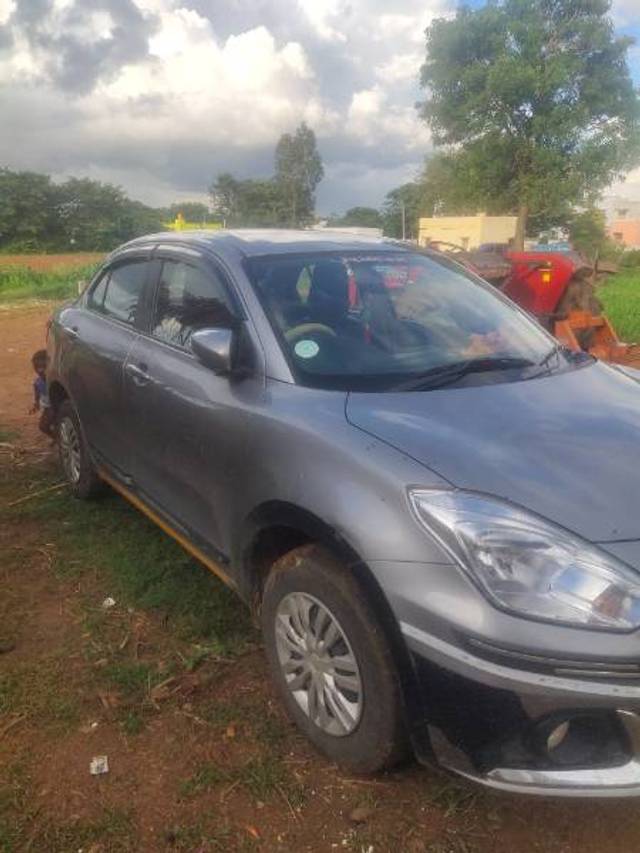 https://images10.gaadi.com/usedgaadi-sellcar/UsedCar/3cbe0eb2-1907-4820-8f55-4b366978f560/0f0a732d-af7d-4b1c-8075-a7c8454c6844.jpg?imwidth=6400