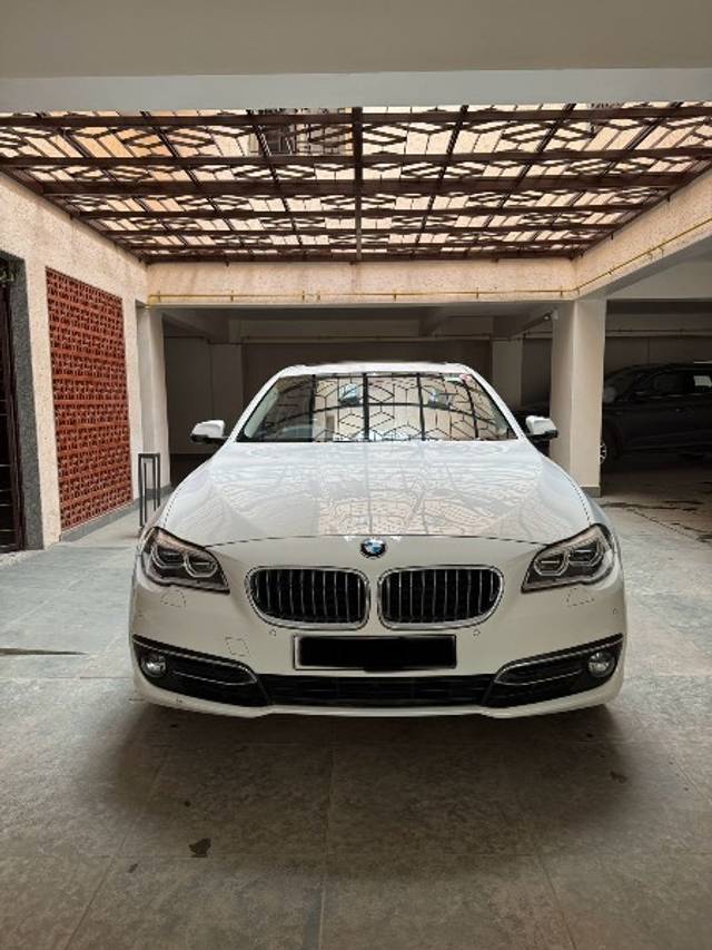 https://images10.gaadi.com/usedgaadi-sellcar/UsedCar/3cdb52b5-366b-4c57-ad0f-a6477f081ef9/eb9df0e3-7f3c-4b70-a52c-d3b54e862581.jpeg?imwidth=6400