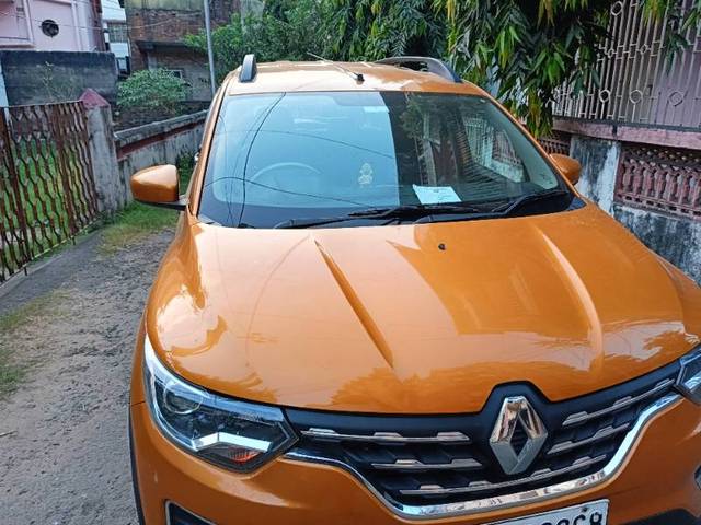 https://images10.gaadi.com/usedgaadi-sellcar/UsedCar/3d3eb524-df4b-45bd-a00c-daca64935ed5/f8330dba-78ae-43cb-9a9b-1bdbbafadc26.jpg?imwidth=6400