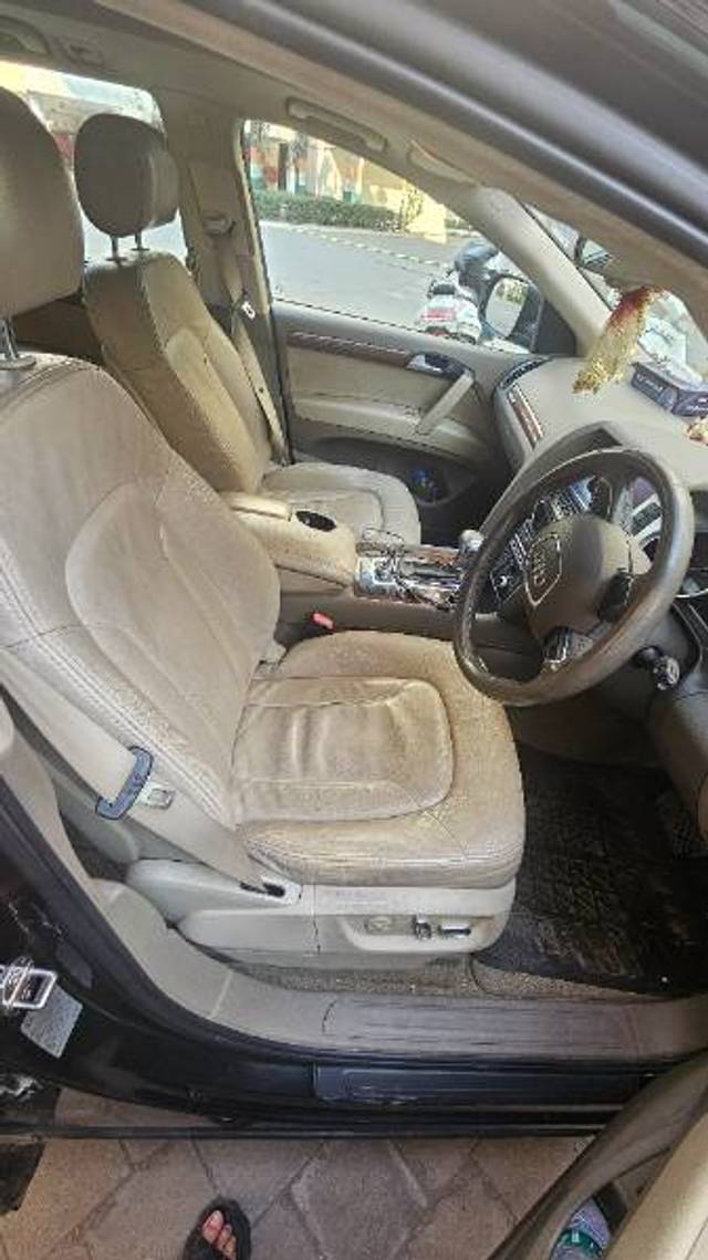 https://images10.gaadi.com/usedgaadi-sellcar/UsedCar/3d779840-d6a9-4bef-9ed4-a92fcea74717/9fb6eaa0-cff5-49fc-ab8e-b9d12bfd0ade.jpg?imwidth=6401