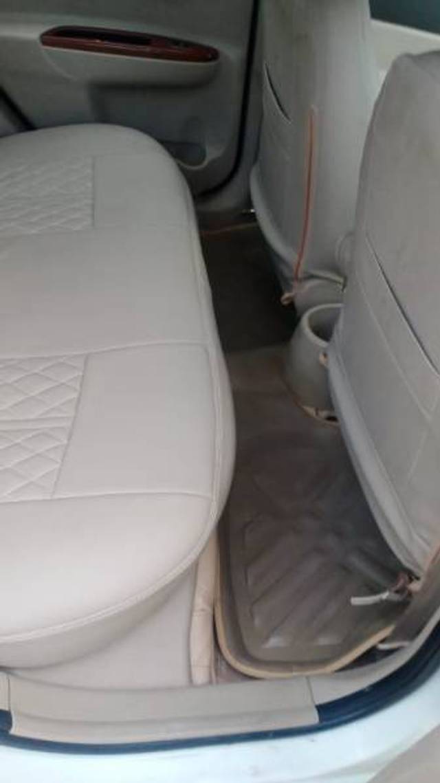 https://images10.gaadi.com/usedgaadi-sellcar/UsedCar/3dac9d32-51f1-4ea4-afc9-492fd159fac6/da10d13b-829e-4a0a-b695-7d672eece748.jpg?imwidth=6402
