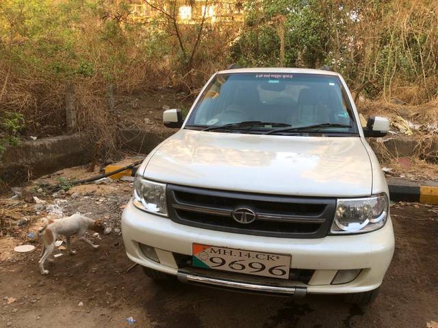 https://images10.gaadi.com/usedgaadi-sellcar/UsedCar/3db0aee3-d7ad-4eba-9575-a3a52c2a153d/b8f088bc-ec0f-4589-aa61-8de3560c326f.jpg?imwidth=6401