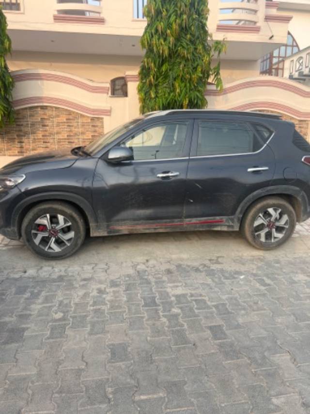 https://images10.gaadi.com/usedgaadi-sellcar/UsedCar/3dbe528f-1993-4dba-ba90-32c92ee2bc9e/9593c981-17f5-4a65-815a-3b66525a29df.jpg?imwidth=6402