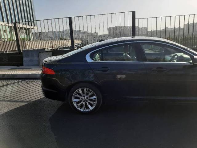 https://images10.gaadi.com/usedgaadi-sellcar/UsedCar/3dcf21f3-9cd6-4616-b8d9-d3ab2668652e/7a5f1977-998f-4712-aa89-50adc5ed50b7.jpg?imwidth=6402