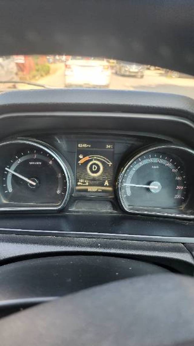 https://images10.gaadi.com/usedgaadi-sellcar/UsedCar/3dec19f5-5ee6-4fe0-ab34-507aba3b6ef1/9a8d62ec-940a-4024-9615-72856b4cf1be.jpg?imwidth=6402