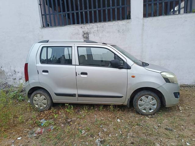 https://images10.gaadi.com/usedgaadi-sellcar/UsedCar/3e069099-12b3-4020-b229-181aaa4ed1a8/20e84521-e88d-4b0c-8465-69ae62c487e7.jpg?imwidth=6401