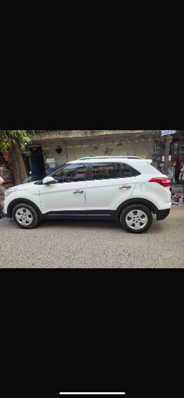 https://images10.gaadi.com/usedgaadi-sellcar/UsedCar/3e0e5c95-f908-41e8-bf12-e5e64fea4ad1/f337ebba-608c-47fa-b64a-d250b372cf96.jpg?imwidth=6402