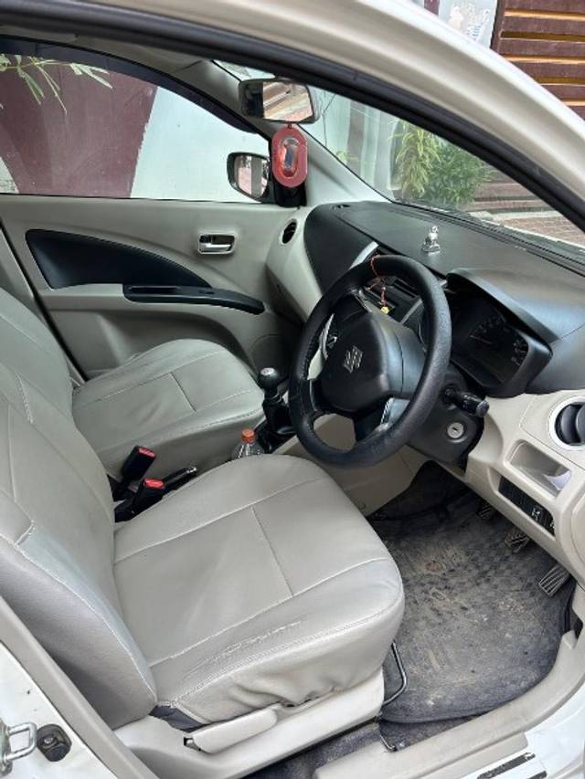 https://images10.gaadi.com/usedgaadi-sellcar/UsedCar/3e17a5de-ae3b-40b1-b678-265a1850e9dc/2f22a25c-73f8-49b7-b2e9-121e729d9e7b.jpg?imwidth=6401