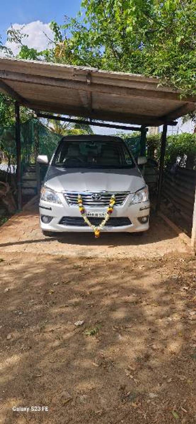 https://images10.gaadi.com/usedgaadi-sellcar/UsedCar/3e30006f-2ed8-4357-a8d6-7acfddf92ff9/64c14a23-6d24-45a9-a620-0ecfda79375d.jpg?imwidth=6400