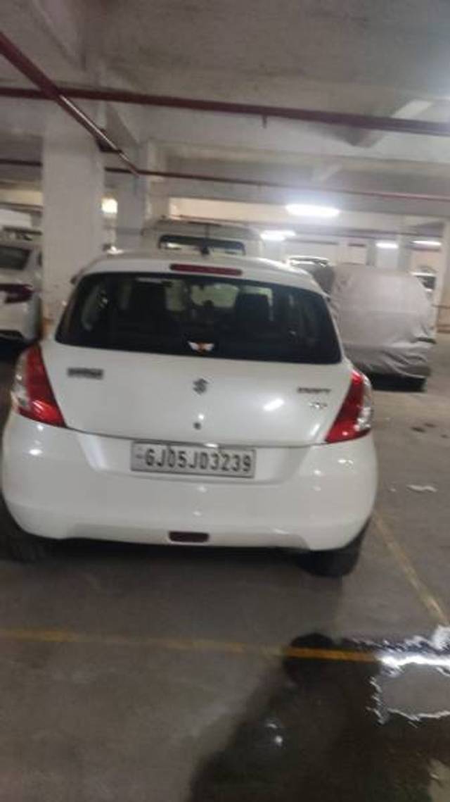 https://images10.gaadi.com/usedgaadi-sellcar/UsedCar/3e3f2284-92ed-4dc9-b6d1-a9f616d83a36/7a766314-3b89-4a45-a4f5-148dbc5de1d4.jpg?imwidth=6402