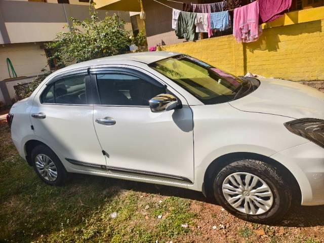 https://images10.gaadi.com/usedgaadi-sellcar/UsedCar/3e7afd05-f330-4444-922b-28dfbfd1aa9e/afc3c009-226f-4696-bea0-e2ca3a83cc4c.jpg?imwidth=6401