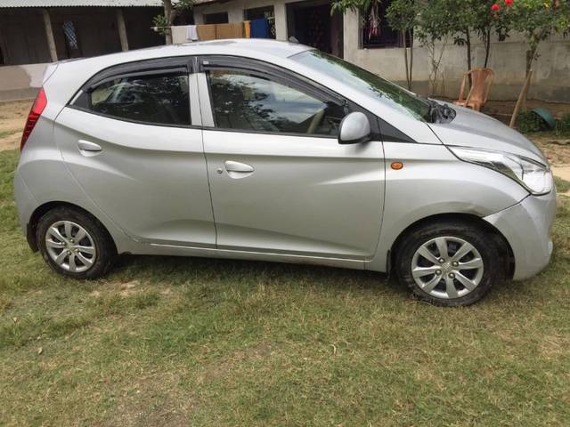 https://images10.gaadi.com/usedgaadi-sellcar/UsedCar/3eb96597-74f1-4584-90ba-e95c36d03b32/61fd88c7-ebb6-4153-895c-6ed2c8737c68.JPG?imwidth=6401