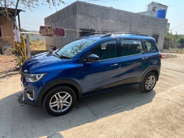 https://images10.gaadi.com/usedgaadi-sellcar/UsedCar/3ec1b707-7f08-414c-84fc-b732ceacec60/d0e19d2d-c70e-4d1a-9c2e-4a7e6d8ef55a.jpeg?imwidth=6400