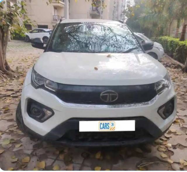 https://images10.gaadi.com/usedgaadi-sellcar/UsedCar/3efae793-d5cf-463f-bb67-256e7c071e44/fa8f15c2-331f-4fa4-b761-5cc3ed21b5a7.png?imwidth=6400