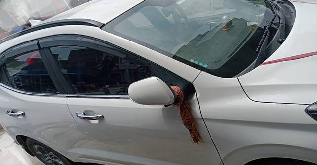 https://images10.gaadi.com/usedgaadi-sellcar/UsedCar/3f06e11c-15a6-4960-9d2f-8420446fbeae/8be953f7-1c5f-431f-b943-1dea8870331e.jpg?imwidth=6402