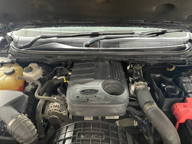 https://images10.gaadi.com/usedgaadi-sellcar/UsedCar/3f383863-6953-469b-b2a5-577e5d9f62e8/d980f431-7d2c-4b35-a7fc-26a497e47f33.jpg?imwidth=6401