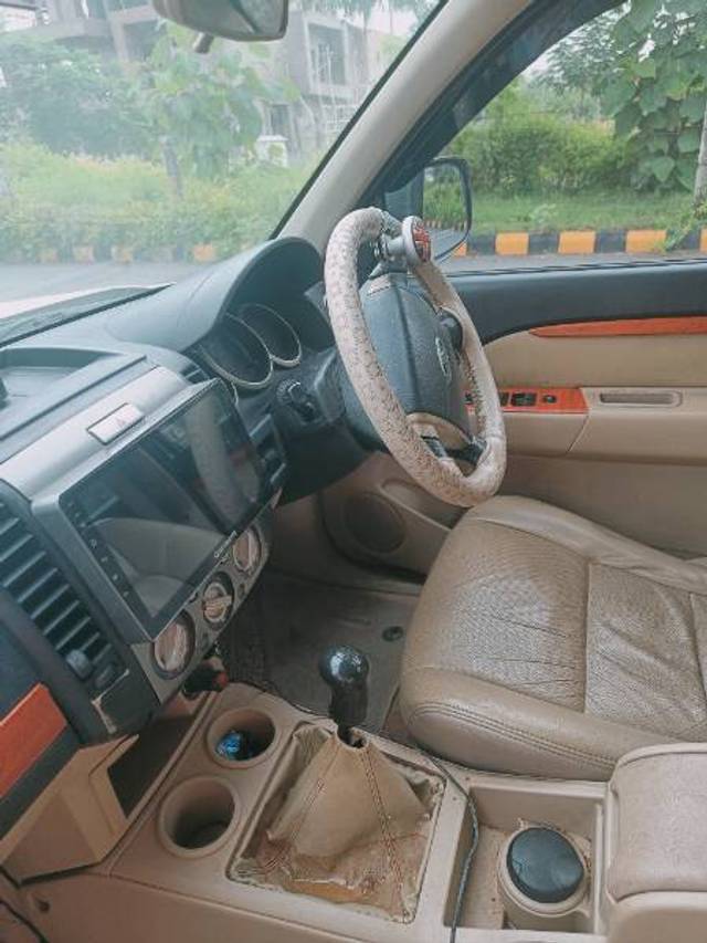 https://images10.gaadi.com/usedgaadi-sellcar/UsedCar/3f611342-1a2f-4510-bd80-34e4ac26fe16/53e168d1-e032-426e-8074-f7ad9c8af854.jpg?imwidth=6402
