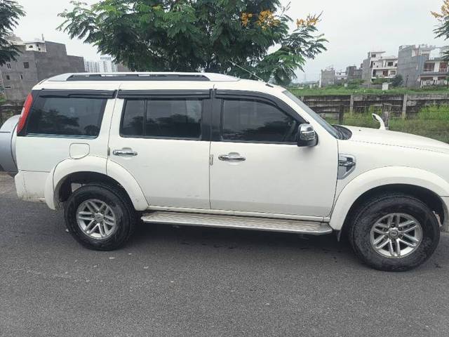 https://images10.gaadi.com/usedgaadi-sellcar/UsedCar/3f611342-1a2f-4510-bd80-34e4ac26fe16/6542f927-8fbc-46b1-a418-e2e11e4cefb2.jpg?imwidth=6401