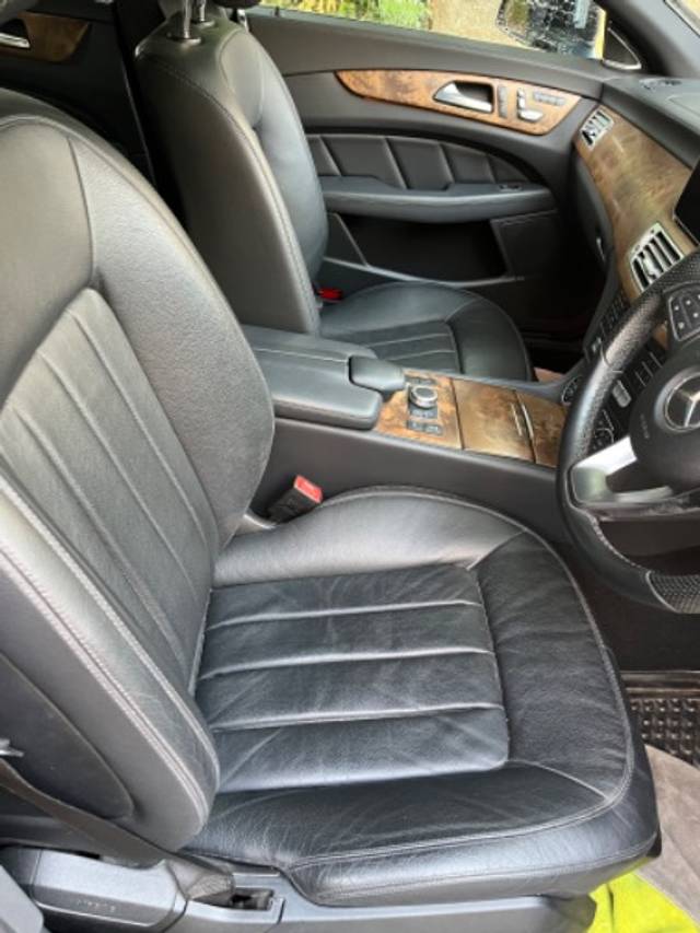 https://images10.gaadi.com/usedgaadi-sellcar/UsedCar/3f70d40f-82c6-4025-a3c2-d231797fa5a9/f39f0bcb-6681-47be-a185-93f3a16942eb.jpeg?imwidth=6402