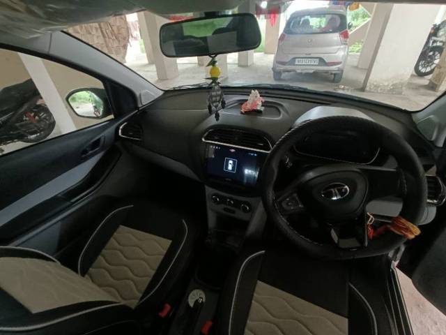 https://images10.gaadi.com/usedgaadi-sellcar/UsedCar/3fb49e79-aba2-4dda-a4d0-dbe5455f30b9/0aed1e97-4cd7-433c-a2e4-92bceec8813b.jpg?imwidth=6401