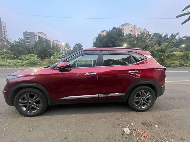 https://images10.gaadi.com/usedgaadi-sellcar/UsedCar/3fd65a9e-2157-43b8-a7f8-dd39adb302c7/bc6fa67f-7243-40ee-80e6-326da6c3a06d.jpg?imwidth=6402