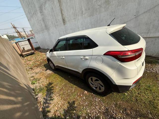 https://images10.gaadi.com/usedgaadi-sellcar/UsedCar/3fd72c7a-a21f-49f2-b18c-e210c9267add/51c9004a-49cd-45b4-938a-863e71b5e684.jpg?imwidth=6402