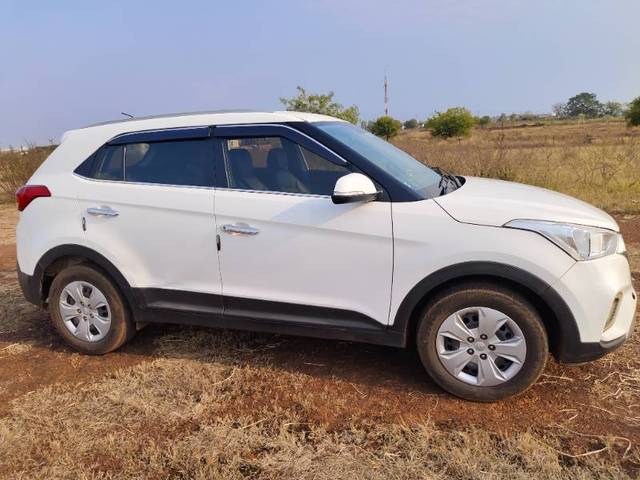 https://images10.gaadi.com/usedgaadi-sellcar/UsedCar/3ff848ef-adf0-4584-a3d5-be49a4efba20/d84e8319-947a-47f8-b90d-2b518deb24f9.jpg?imwidth=6401