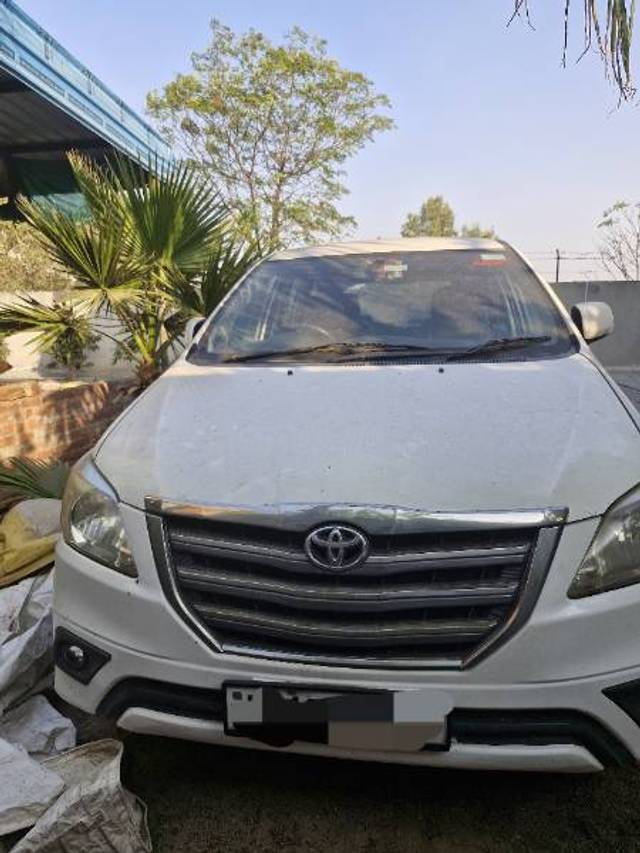 https://images10.gaadi.com/usedgaadi-sellcar/UsedCar/3fff4fb3-6ab7-4cfa-9138-8962c901bf9f/b6d104c2-2d17-4abc-a85c-55637edf4fef.jpg?imwidth=6400