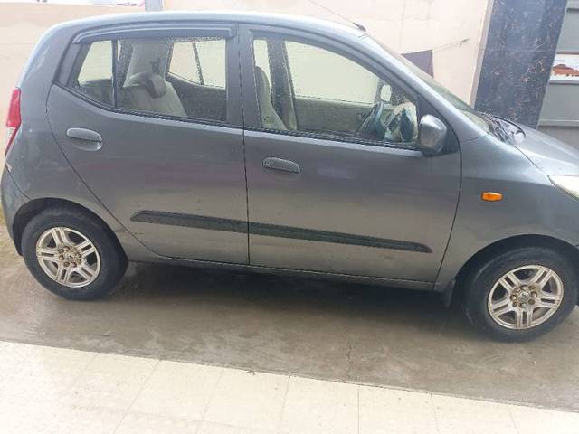 https://images10.gaadi.com/usedgaadi-sellcar/UsedCar/40078cf1-0699-411f-9880-65024685dda5/60817bf5-ef7a-4180-836e-fa34a1a98f4c.jpg?imwidth=6400