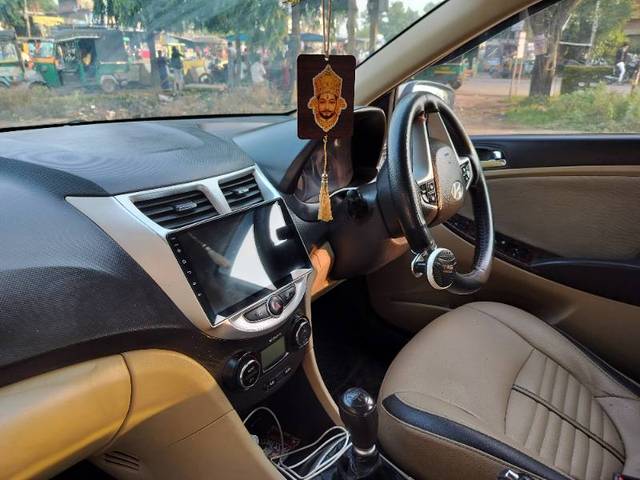 https://images10.gaadi.com/usedgaadi-sellcar/UsedCar/402a5622-96c5-4ddd-a793-8293ca6ffa3b/8ebe0551-7158-40b1-81f5-ab41ba3198a5.jpg?imwidth=6402