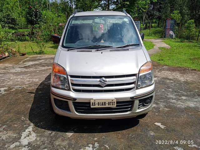 https://images10.gaadi.com/usedgaadi-sellcar/UsedCar/403e7d7e-0162-43b6-bc55-2c136cb181d0/23eaf77c-225a-41a7-9621-5da10f14d8d5.jpeg?imwidth=6400