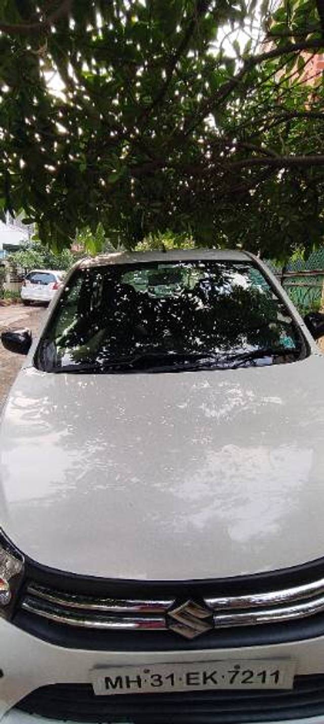 https://images10.gaadi.com/usedgaadi-sellcar/UsedCar/40445d0a-9bad-4c8c-99c4-814c17d0d4b6/6fc6fcef-135e-4353-98d1-148c24acd80d.jpg?imwidth=6401