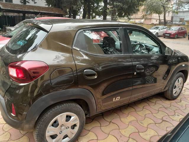 https://images10.gaadi.com/usedgaadi-sellcar/UsedCar/40827e62-f685-4393-a6f3-93522cdb21cb/b6afc4d4-8d77-477d-b611-d534de0558ab.jpg?imwidth=6401