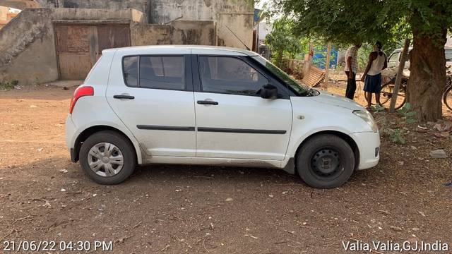 https://images10.gaadi.com/usedgaadi-sellcar/UsedCar/40a85450-9909-4500-a7d9-051b4585d76e/32add22d-3521-434b-88a5-9ef91a523b87.jpeg?imwidth=6401