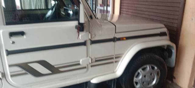 https://images10.gaadi.com/usedgaadi-sellcar/UsedCar/40bef7df-d36a-4ff7-89b5-bc742c6e4891/acee12ff-5dfd-4a18-97e4-3b704f660747.jpg?imwidth=6400