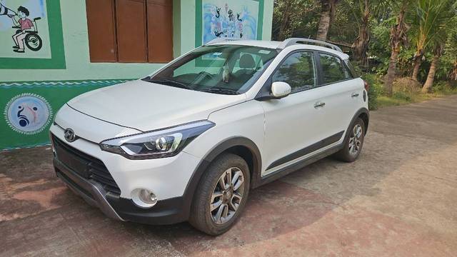 https://images10.gaadi.com/usedgaadi-sellcar/UsedCar/40d1b0cb-511d-4713-86ae-5b30f6c5a29e/0efb5f9f-f7e6-4c66-962d-ca8d0bf05fc2.jpeg?imwidth=6400