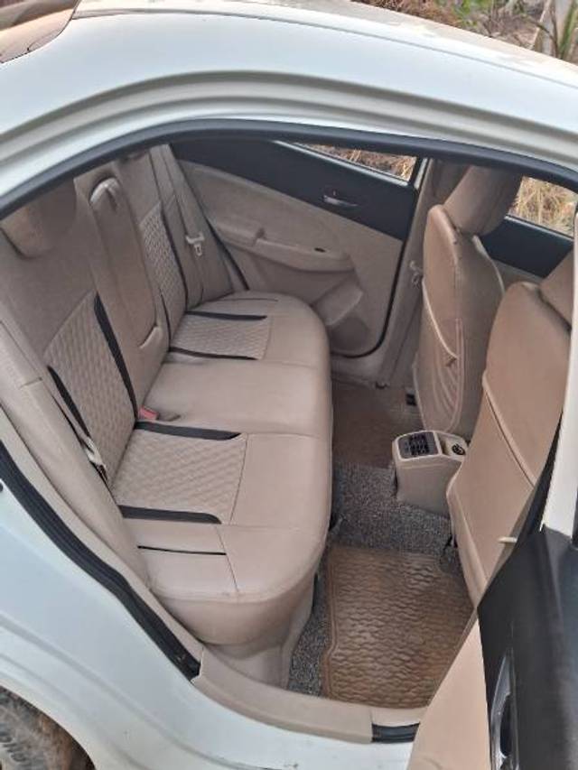 https://images10.gaadi.com/usedgaadi-sellcar/UsedCar/411ceb6d-3a82-4a10-9be8-da752bf7b5a8/50184daa-1332-4c62-b583-a2f2b85447b4.jpg?imwidth=6402