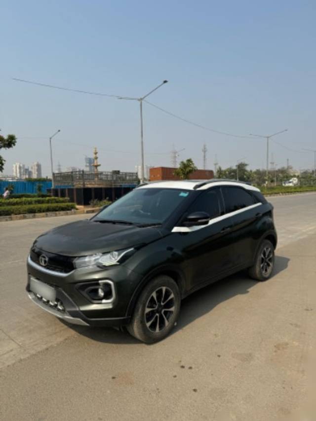 https://images10.gaadi.com/usedgaadi-sellcar/UsedCar/415d6567-2d76-494e-a361-40821d3c5e8e/4221dc8c-a23f-4000-a5de-12dc796d95af.jpg?imwidth=6400