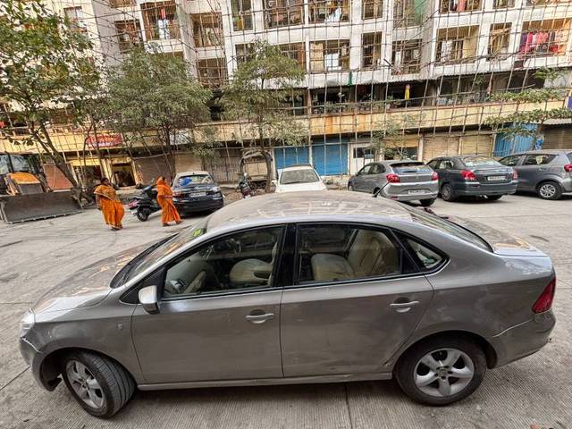 https://images10.gaadi.com/usedgaadi-sellcar/UsedCar/4186203d-28c0-42ab-b54f-a86936600b8e/7a753bce-3701-4d3c-9ed5-8e426fef426d.jpg?imwidth=6402