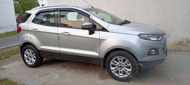 https://images10.gaadi.com/usedgaadi-sellcar/UsedCar/41b695db-6330-41dc-b68b-2d0ccc93bc2c/05b432d4-14de-4351-9ba2-7a9335b527ff.jpg?imwidth=6400