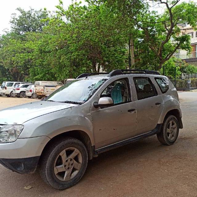 https://images10.gaadi.com/usedgaadi-sellcar/UsedCar/41da86ef-bcb6-449a-9d9f-0a316d6e01a0/5f88752c-0eab-44e2-9276-60d3e46e414c.jpg?imwidth=6402