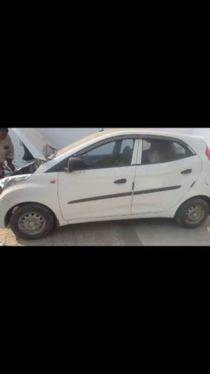 Hyundai EON 1.0 Era Plus Hyundai EON 1.0 Era Plus
