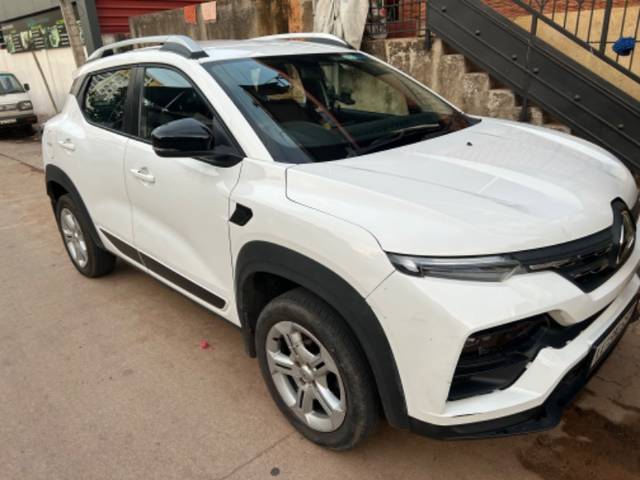 https://images10.gaadi.com/usedgaadi-sellcar/UsedCar/4255f6ce-7d63-4650-8912-c5a21b51f4ea/47355993-7337-458e-a6d9-a4dba0a78696.jpeg?imwidth=6400