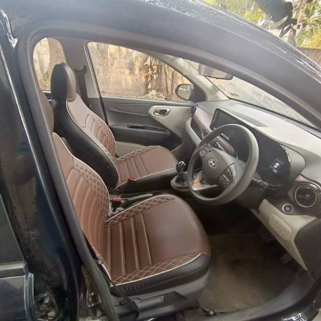 https://images10.gaadi.com/usedgaadi-sellcar/UsedCar/430c0aa7-33cb-4937-a66b-d632b2d821ea/6af80e57-ba3e-4bf3-813e-d74f4c221b5a.jpg?imwidth=6402