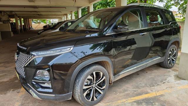 https://images10.gaadi.com/usedgaadi-sellcar/UsedCar/43396916-1f83-4fe5-9523-40c116c603f0/5f55a77a-46af-4516-8ad7-9bd4d7475e82.jpg?imwidth=6401