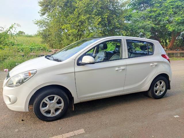 https://images10.gaadi.com/usedgaadi-sellcar/UsedCar/4340e9ab-e681-402e-8693-72f17df764f8/eaf1955c-c67e-4f4e-b8c9-f673ec754b49.jpeg?imwidth=6400
