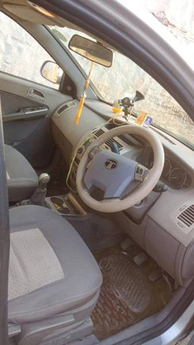 https://images10.gaadi.com/usedgaadi-sellcar/UsedCar/43522bd4-74c7-4c2e-b526-de33c7e0e307/83d76555-24a3-4c21-9627-dd150b555e07.jpg?imwidth=6402